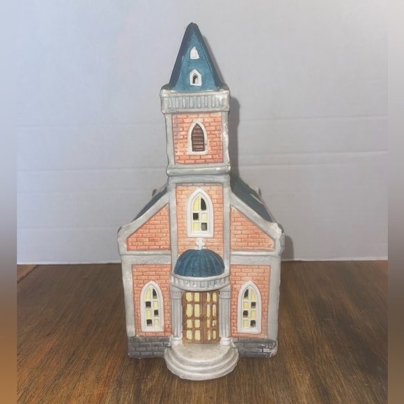 Vintage Collins Holiday Expression Ceramic Church C-7 Christmas Village - Picture 1 of 7